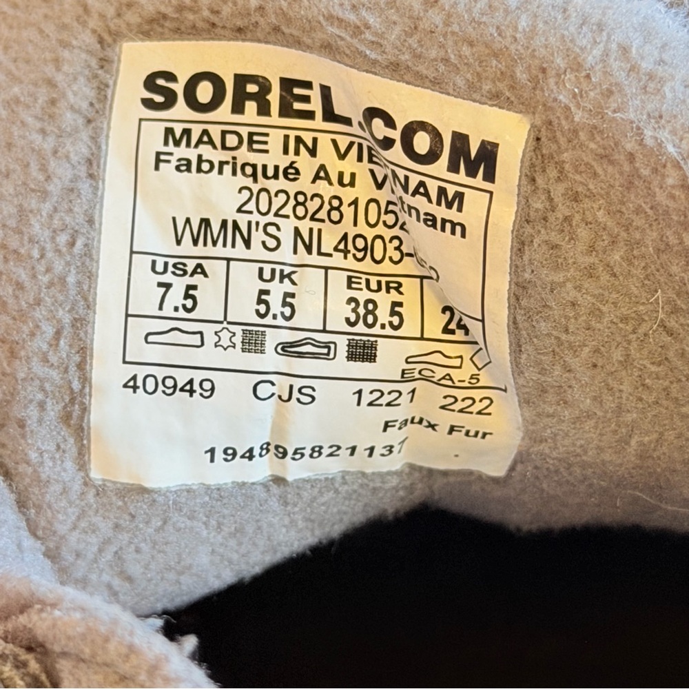 Sorel Kinetic Caribou waterproof sneaker-boots suede upper - Picture 11 of 12